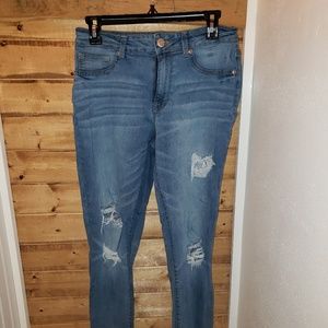 Maurices Light Wash Jeggings M